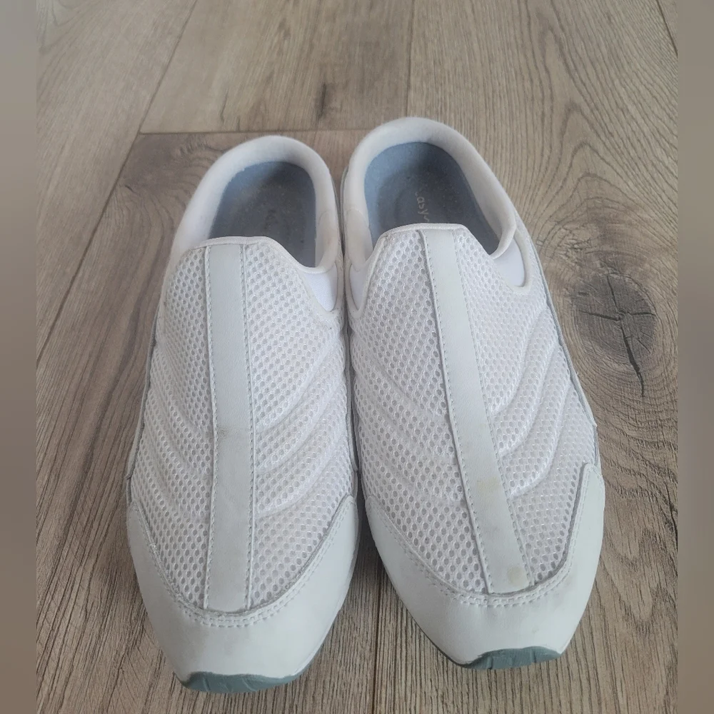 Easy Spirit White Mesh Mules - Picture 2 of 6